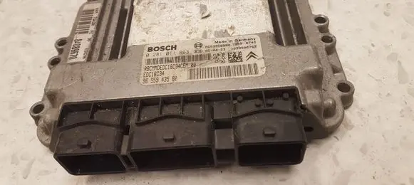 Citroen C4 I Engine control unit/module 9655943580 0181011863
