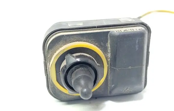 Opel Zafira A Headlight level adjustment motor 