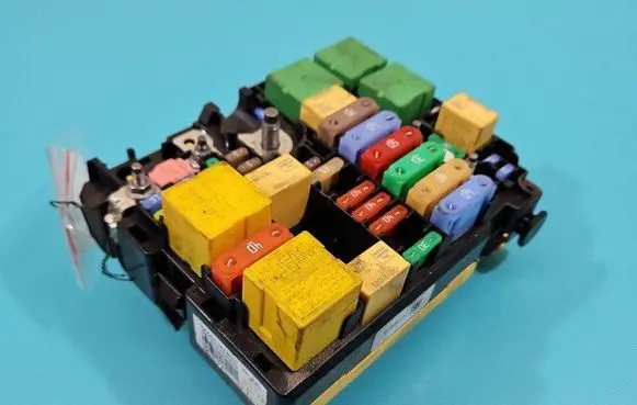 Peugeot Expert Fuse box set 9808959080 IMPRK1464398