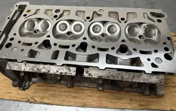 Audi A5 8T 8F Engine head 06H103373K