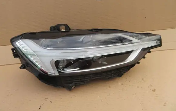 Volvo XC60 Headlight/headlamp