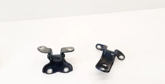 Toyota Avensis T250 Rear door hinge set 