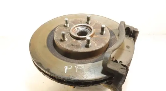 Nissan Qashqai Front wheel hub spindle knuckle