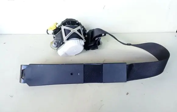 Mercedes-Benz GL X164 Third row seat belt A1648600685
