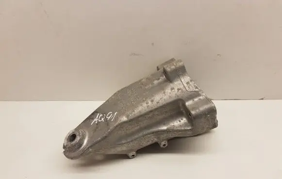 Mercedes-Benz C W205 Engine mounting bracket A6512234304