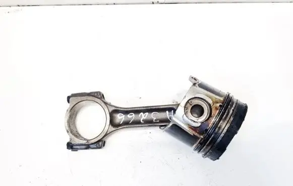 Volvo S40, V40 Piston with connecting rod