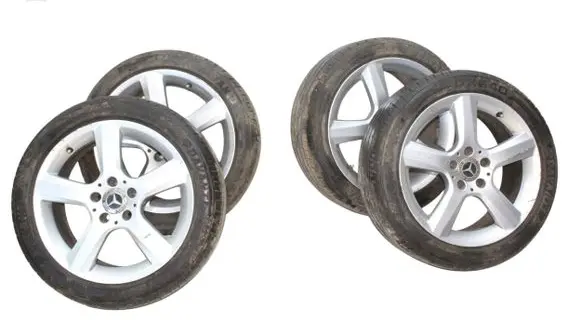 Mercedes-Benz SLK R172 R17 alloy rim A1724013702 24540R17