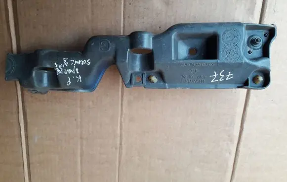 Renault Scenic III - Grand scenic III Front bumper mounting bracket 631230010R