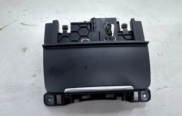 Audi Q5 SQ5 Ashtray (front) 8K0857951C