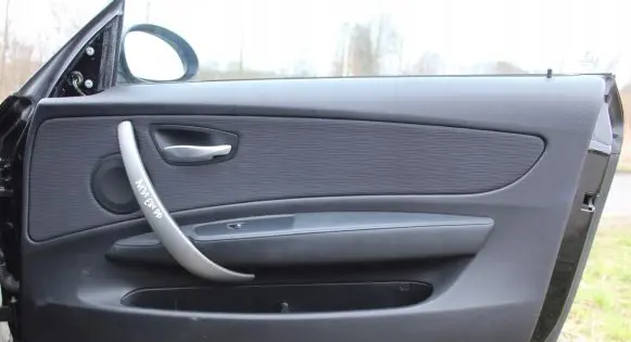 BMW 1 E82 E88 Front door card panel trim