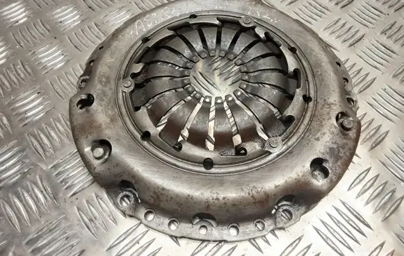 Opel Astra H Pressure plate 