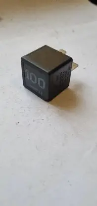 Volkswagen Touran I Other relay 7M0951253A 95VW10K705CA
