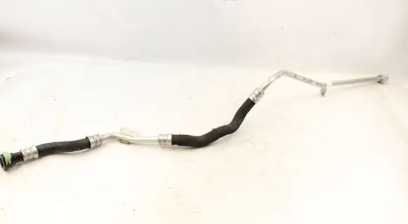 Gearbox oil cooler pipe/hose