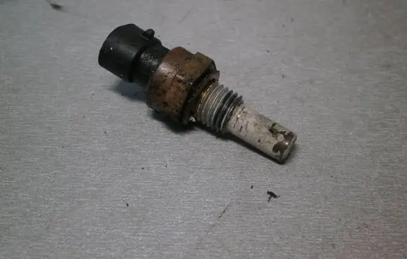 Coolant temperature sensor