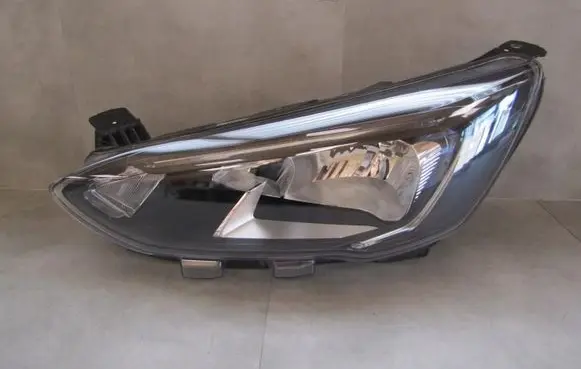 Ford Focus Headlight/headlamp JX7B-13W030