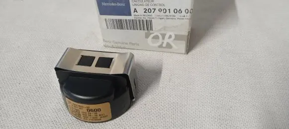 Mercedes-Benz E W212 Rain sensor A2079010600