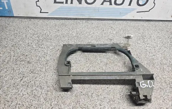 BMW 7 E38 Rear door exterior handle/bracket 51228245346