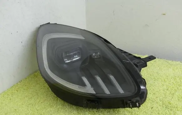 Ford Puma Headlight/headlamp R1TB13E016AD