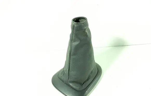 Toyota Yaris Gear lever shifter trim leather/knob 588440D070 588440D060 20558