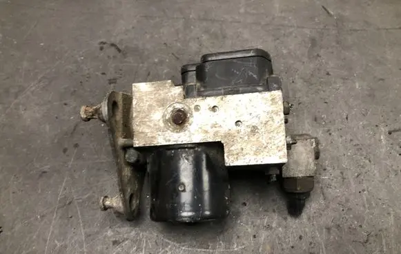 Mercedes-Benz A W168 ABS Pump A0034317412