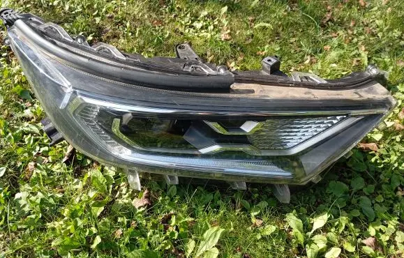 Toyota RAV 4 (XA50) Headlight/headlamp 8990842060