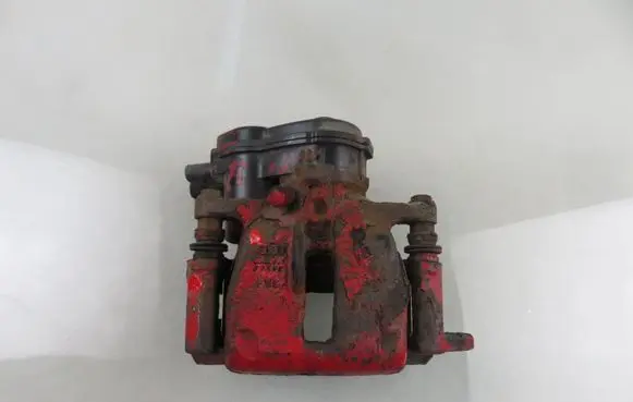 Rear brake caliper