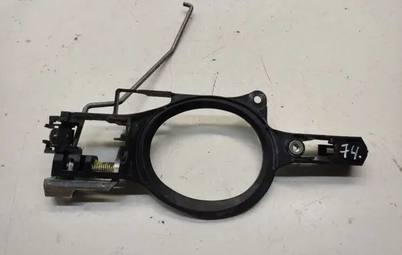 Mitsubishi Outlander Front door exterior handle/bracket 