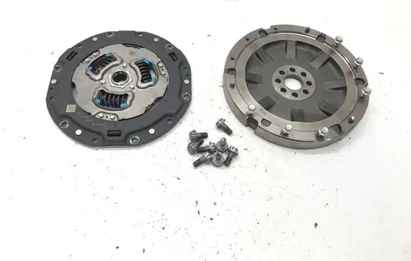 Toyota C-HR II Clutch set kit 3E150617