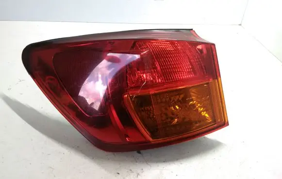 Lexus IS 220D-250-350 Rear/tail lights