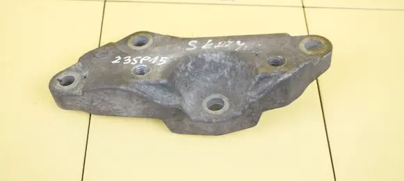 Volvo V60 Gearbox mounting bracket BIEGOW D5244T10