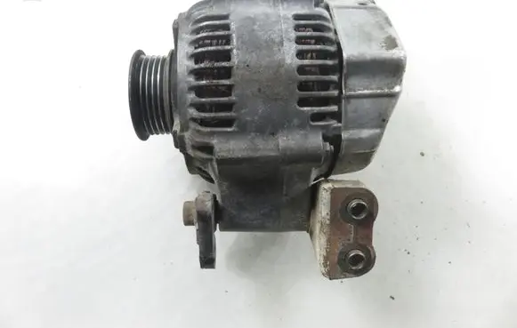 Suzuki Swift I Generator/alternator 