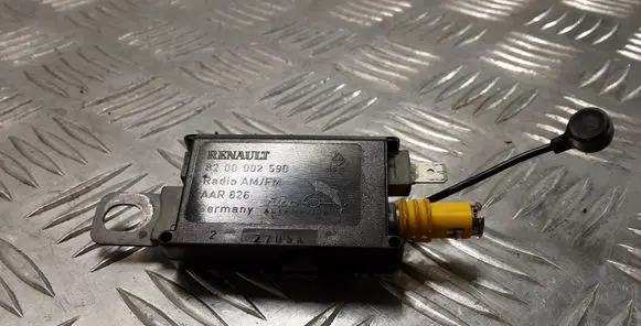 Renault Laguna II Aerial antenna amplifier 8200002590