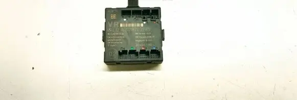 Mercedes-Benz C W204 Door control unit/module A2128203585