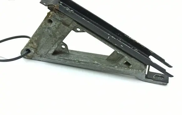 Mercedes-Benz COMPAKT W115 Other front door trim element 1157250141