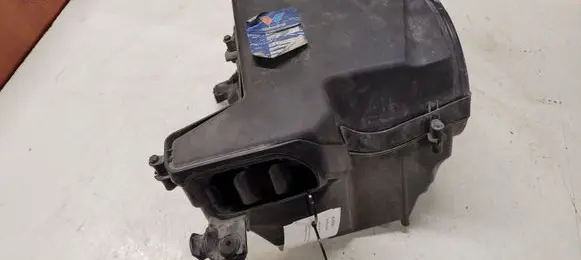 Volvo S40 Air filter box