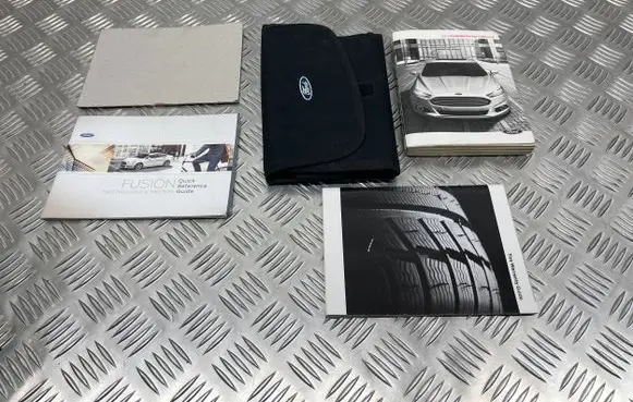 Ford Fusion II User manual 
