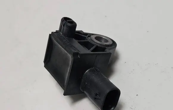 BMW M6 Airbag deployment crash/impact sensor 9224177 158104263 120926