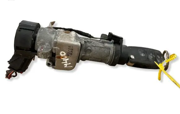 Volkswagen Polo V 6R Ignition lock 6R0905851B