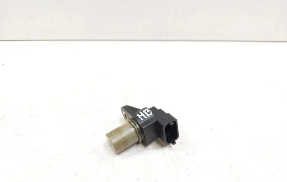 Mercedes-Benz B W245 Camshaft speed sensor A0031539728