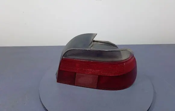 BMW 5 E39 Rear/tail lights 11-6009