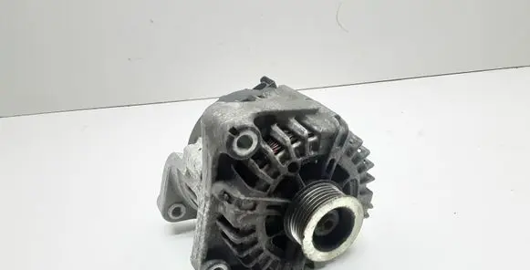 BMW 1 E81 E87 Generator/alternator 7802261
