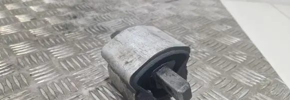 Mercedes-Benz SLK R171 Gearbox mount 22024018