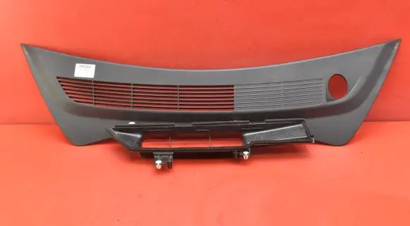 Tesla Model 3 Wiper trim 1081675-00-B