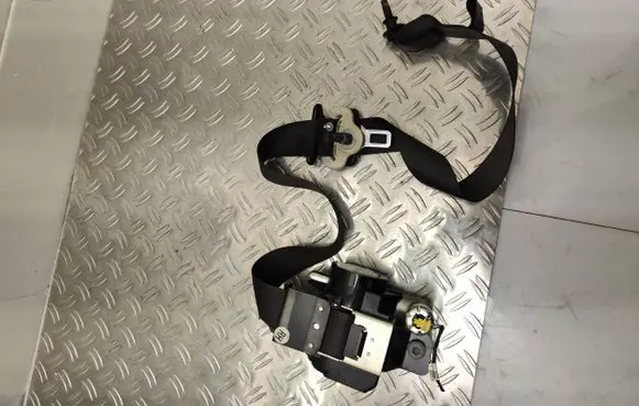 Ford Mondeo MK V Front seatbelt Ds73f61294bj35b8 1022924N97