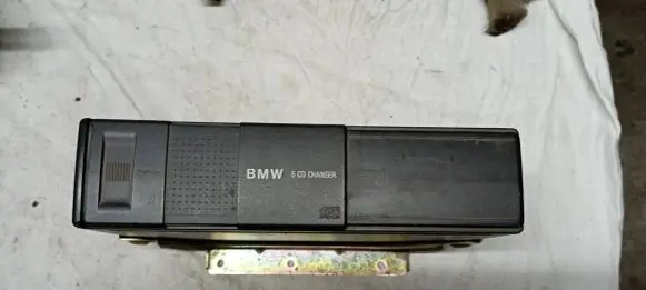 BMW 3 E46 CD/DVD changer 8364931