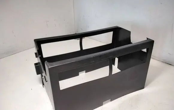 Battery box tray