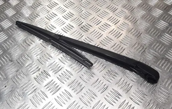 Toyota Avensis T250 Rear wiper blade arm