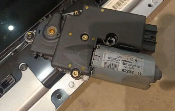 Opel Vectra C Sunroof motor/actuator 0390200050