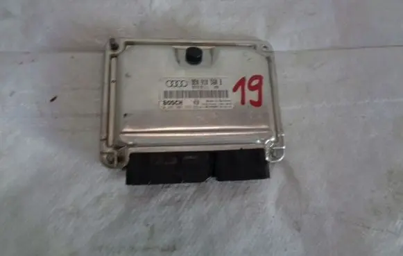 Audi A4 S4 B6 8E 8H Engine control unit/module 8E0910560B