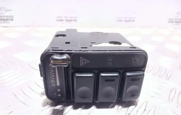 Chrysler Grand Voyager II A set of switches 4373305